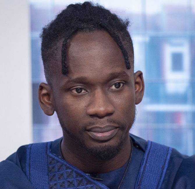 Mr Eazi strongly protests as fan says he misses the 2013 version of him