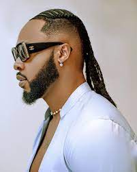 Flavour reacts as lady reveals her fears about falling in love with an Igbo man