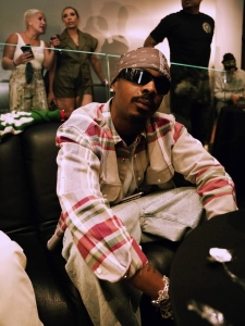 No. 4 Cash Flow (Young Jonn ft. Wizkid)