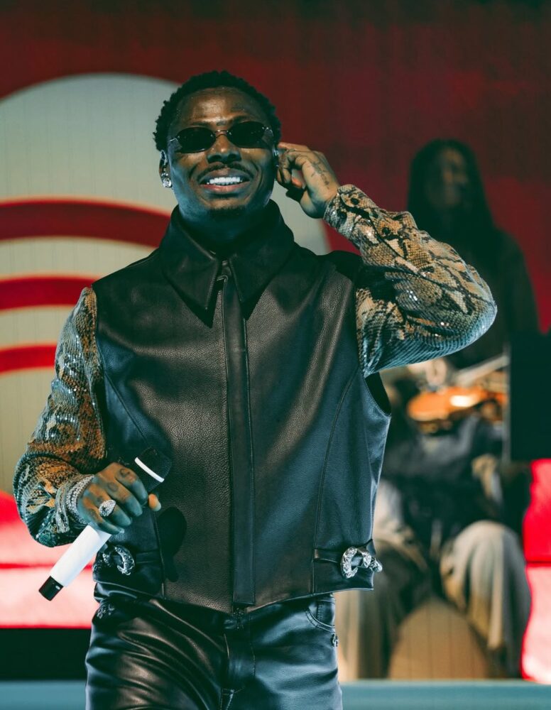 Asake Dodges Overzealous Fan's Grab at Houston Show